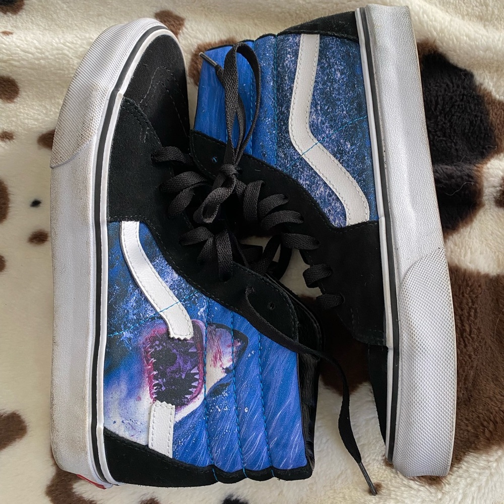 Jaws shark week vans